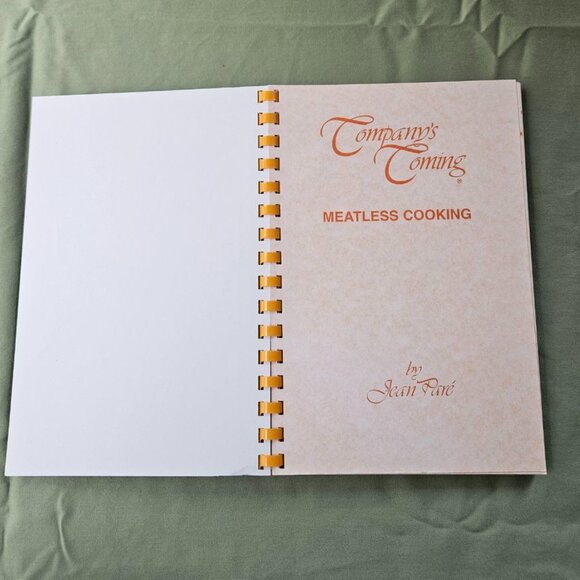 Company's Coming - Meatless Cooking by Jean Pare - Plastic Comb - Easy Recipes - Picture 2 of 10